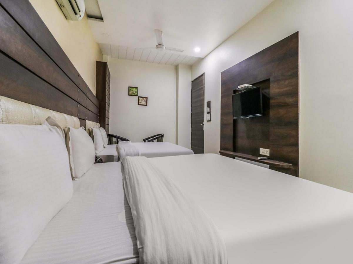 โอโย 1977 โฮเทล แกรนด์ กาแล็กซี Hotel อัมริตสา ภายนอก รูปภาพ